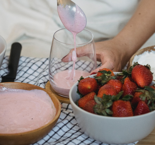 Golden Spiced, Ginger-Berry Super Smoothie