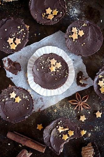 Chai Spiced Blondie Bites with Chocolate Espresso Frosting  Recipe - SuperFeast USA